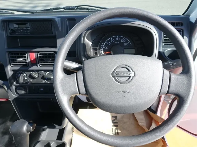 クリッパートラック(ニッサン)DX　４WD届出済未使用車 7