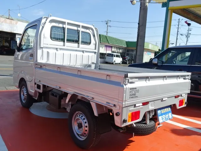 クリッパートラック(ニッサン)DX　４WD届出済未使用車 2
