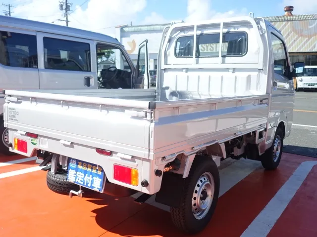 クリッパートラック(ニッサン)DX　４WD届出済未使用車 7