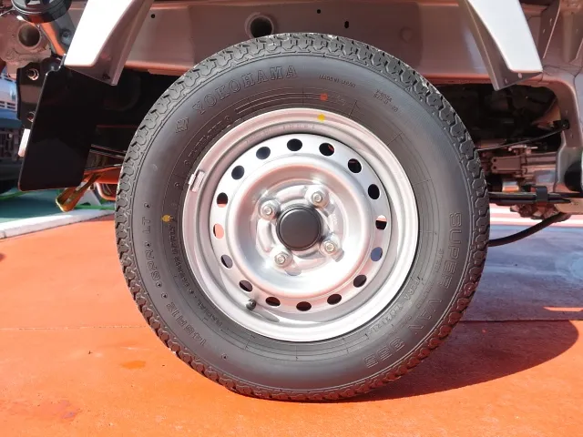 クリッパートラック(ニッサン)DX　４WD届出済未使用車 8