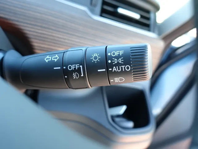 フリード(ホンダ)クロスターホンダセンシング　ＬＥＤヘッドライト登録済未使用車 16