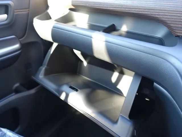 フリード(ホンダ)クロスターホンダセンシング　ＬＥＤヘッドライト登録済未使用車 21