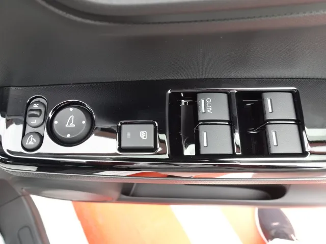 N-ONE(ホンダ)ＲＳ ＡＴ届出済未使用車 11