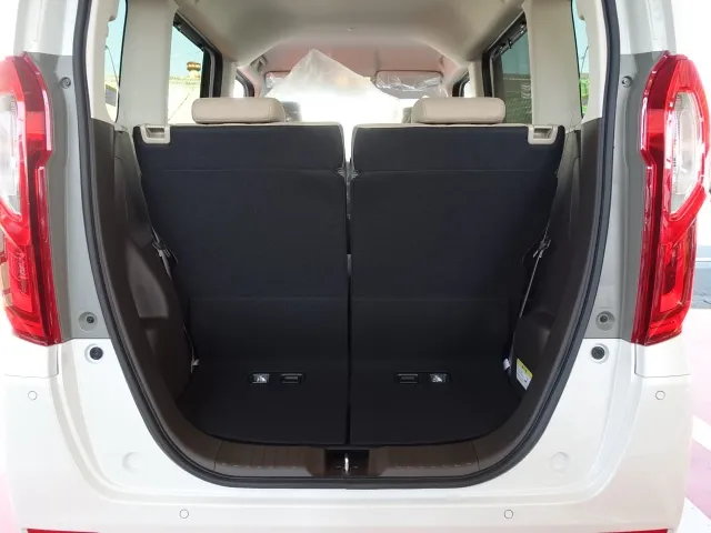 N-BOX(ホンダ)Ｌ届出済未使用車 9
