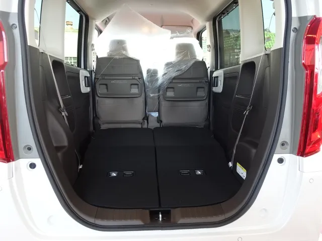 N-BOX(ホンダ)Ｌ届出済未使用車 10