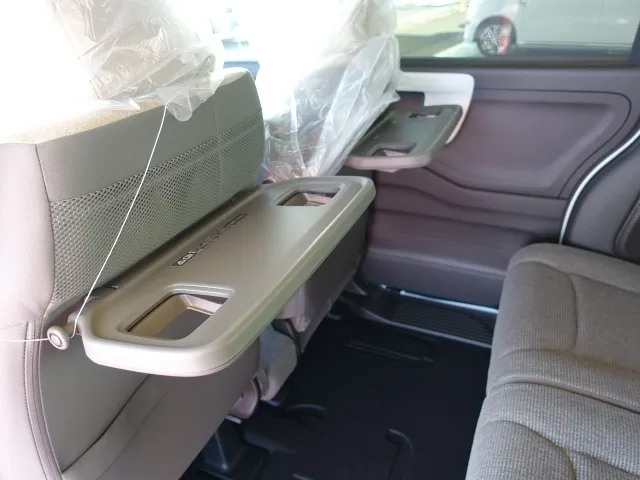 N-BOX(ホンダ)Ｌ届出済未使用車 7