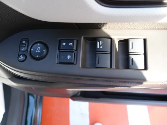 N-BOX(ホンダ)G届出済未使用車 10