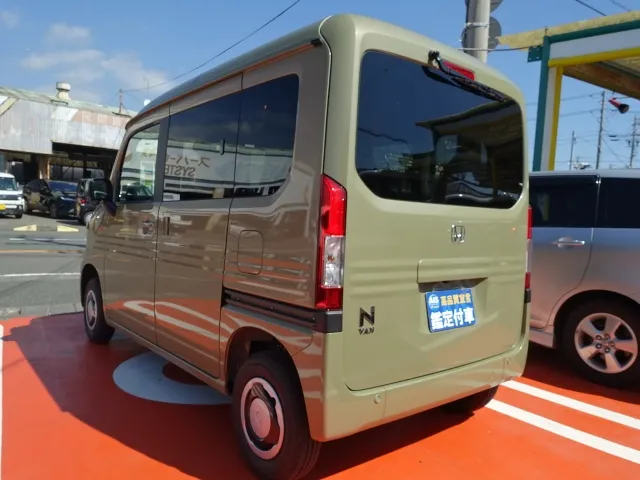 N-VAN(ホンダ)プラススタイルFUNターボ 4WD AT届出済未使用車 2