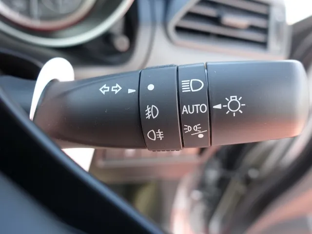 スイフト(スズキ)ベースグレード　セーフティパッケージ 全方位カメラ AT登録済未使用車 15