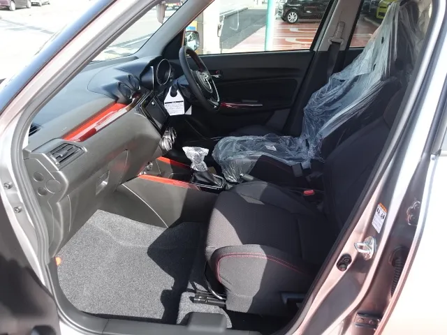スイフト(スズキ)ベースグレード　セーフティパッケージ 全方位カメラ AT登録済未使用車 3