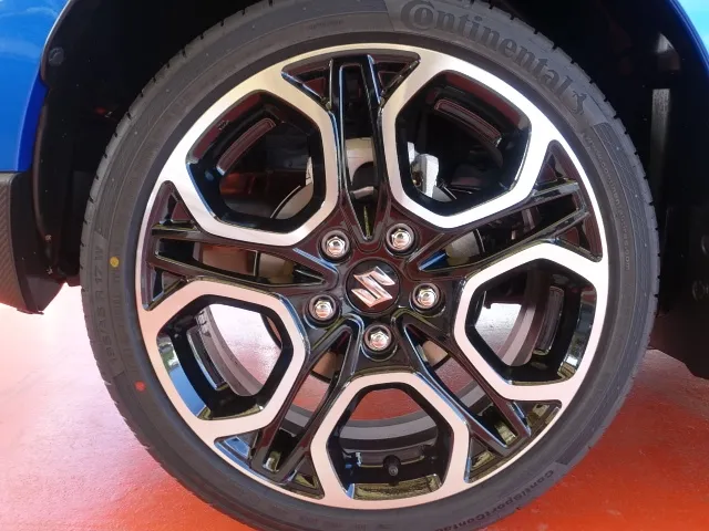 スイフト(スズキ)ベースグレード　セーフティサポート非装着車 MT登録済未使用車 10