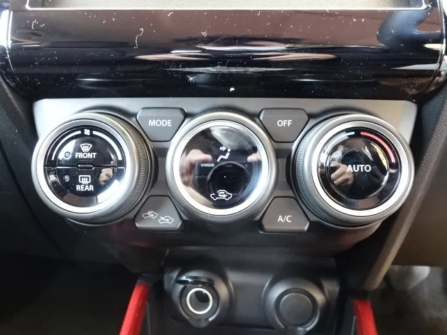 スイフト(スズキ)ベースグレード　セーフティサポート非装着車 MT登録済未使用車 17