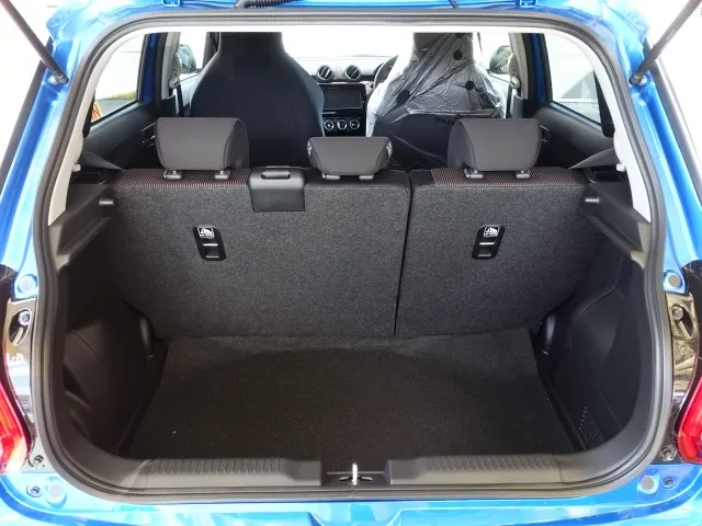スイフト(スズキ)ベースグレード　セーフティサポート非装着車 MT登録済未使用車 8