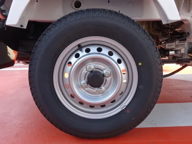キャリートラック(スズキ)クリッパートラックDX4WD届出済未使用車 8