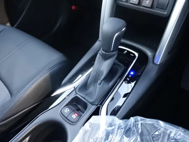 カローラクロス(トヨタ)Z 9インチディスプレイ パノラマルーフ登録済未使用車 26