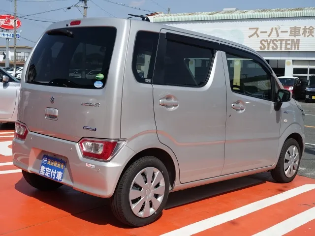 ワゴンR(スズキ)ハイブリッド　ＦXセーフティパッケージ装着車ディーラ-試乗車 9