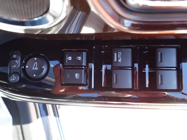 N-BOX(ホンダ)Ｌ コーディネート届出済未使用車 13