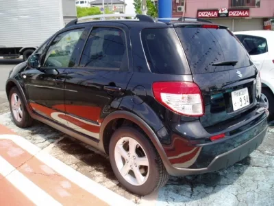 SX4(スズキ)S クロス中古車 2