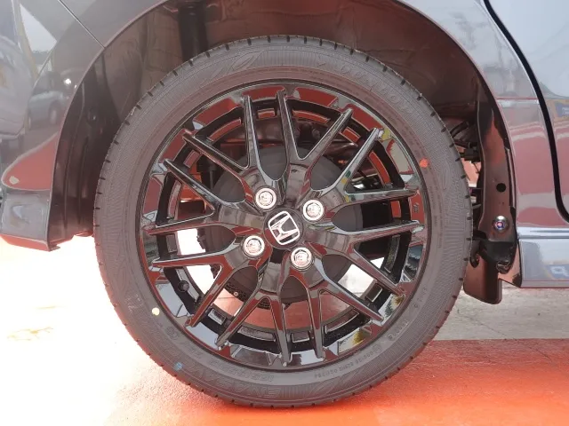 N-BOX(ホンダ)Ｌターボ　STYLE+BLACK届出済未使用車 10