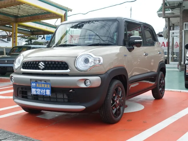 クロスビー(スズキ)ハイブリッドMX登録済未使用車 1