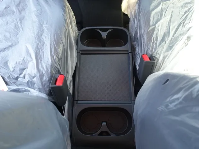 デリカD:5(三菱)G パワーパッケージ 8人 ナビ取付PKGⅡレンタUP 10