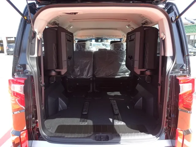 デリカD:5(三菱)G パワーパッケージ 8人 ナビ取付PKGⅡレンタUP 16