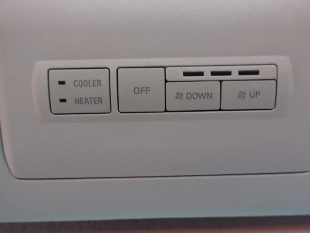 デリカD:5(三菱)G パワーパッケージ 8人 ナビ取付PKGⅡレンタUP 18