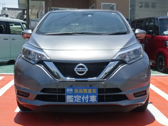 ノート(ニッサン)X ＤＩＧ－Ｓ中古車 26