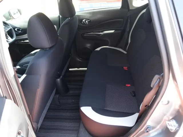 ノート(ニッサン)X ＤＩＧ－Ｓ中古車 4