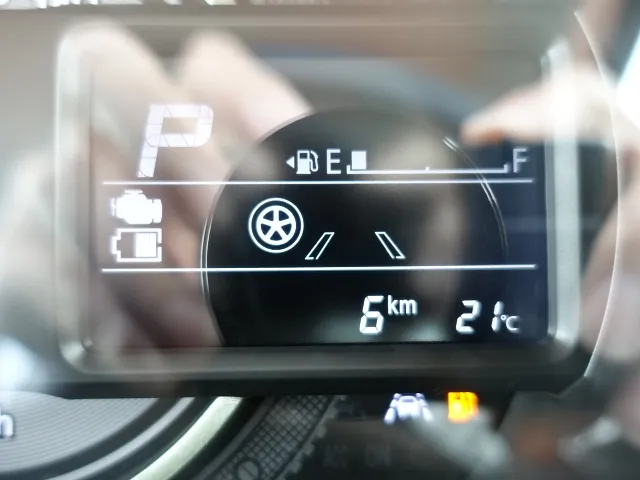 スペーシア(スズキ)ハイブリッドＸＺターボ届出済未使用車 28