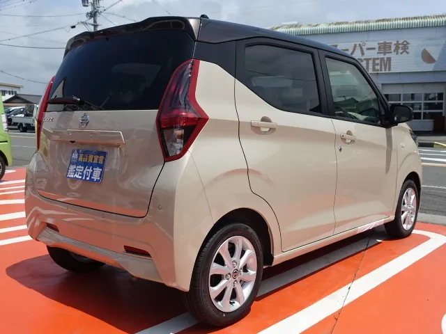 デイズ(ニッサン)Ｘ届出済未使用車 10