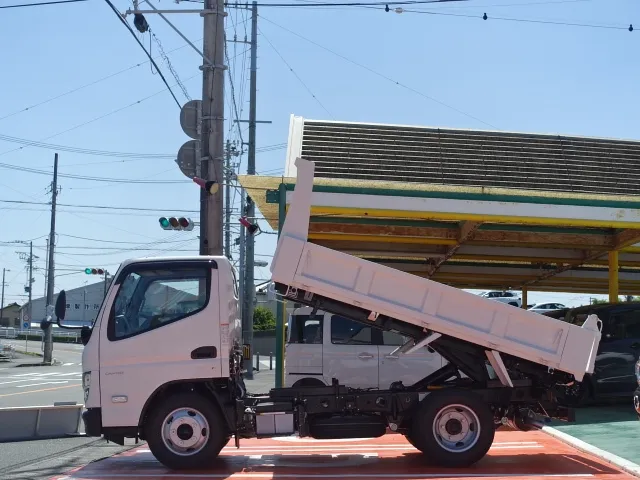 キャンター(三菱)全低床キョウカダンプ ３ｔ登録済未使用車 3