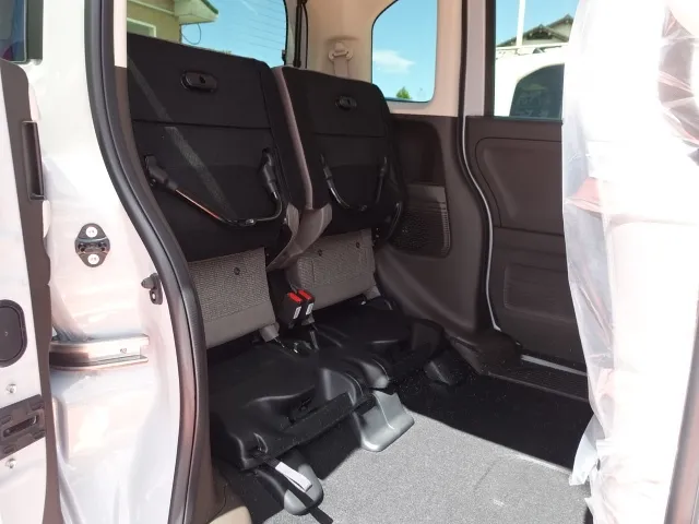 N-BOX(ホンダ)G届出済未使用車 12