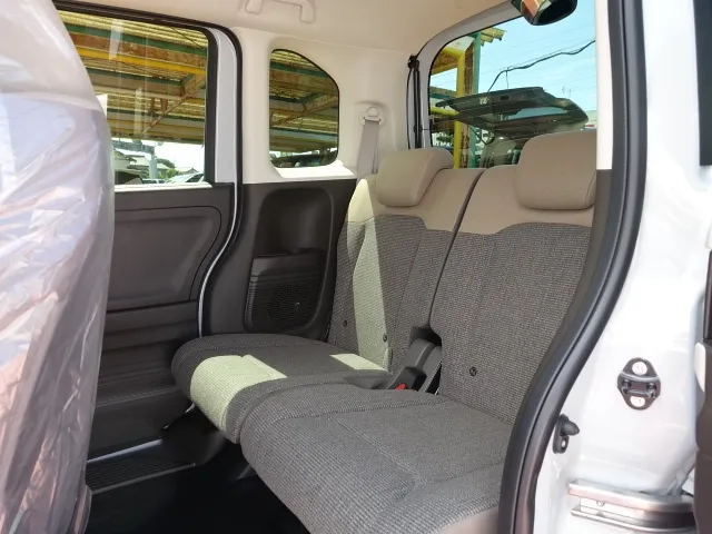 N-BOX(ホンダ)G届出済未使用車 4