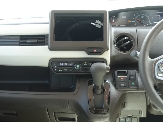 N-BOX(ホンダ)G届出済未使用車 8