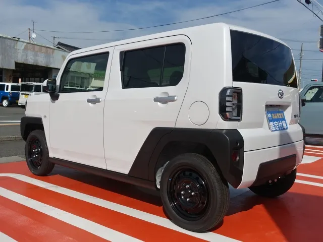 タフト(ダイハツ)X　純正ナビ付届出済未使用車 2