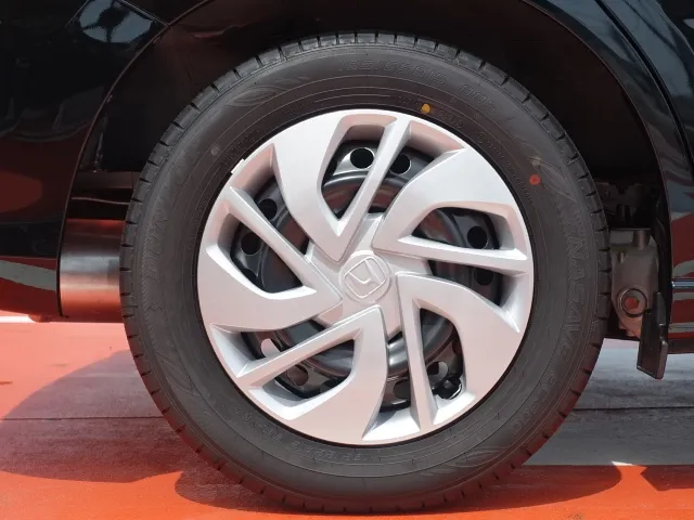フリード(ホンダ)G登録済未使用車 17