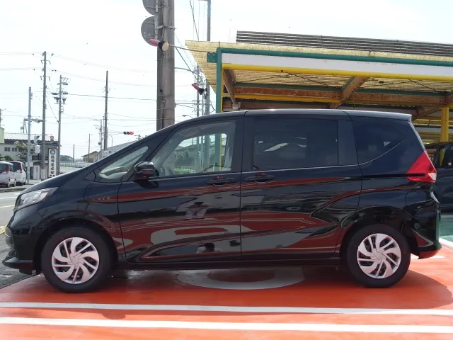 フリード(ホンダ)G登録済未使用車 2