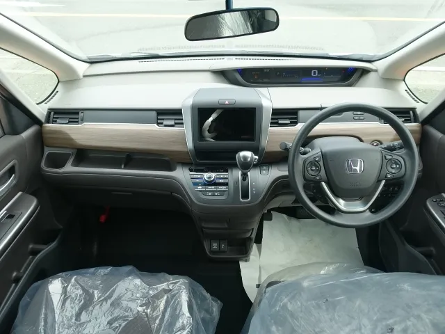 フリード(ホンダ)G登録済未使用車 8