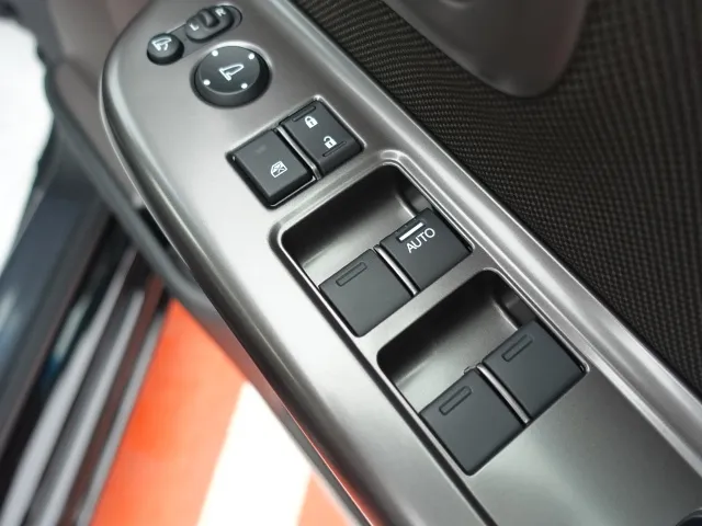 フリード(ホンダ)G  LEDヘッドライト登録済未使用車 16