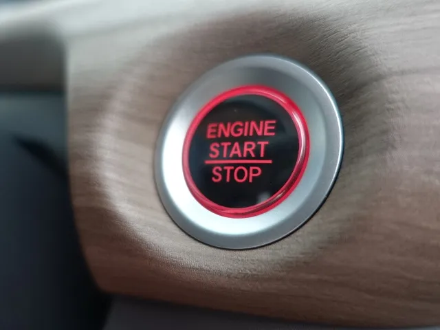 フリード(ホンダ)G  LEDヘッドライト登録済未使用車 18
