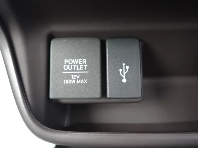 フリード(ホンダ)G  LEDヘッドライト登録済未使用車 25