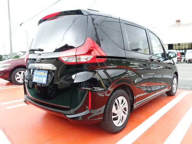 フリード(ホンダ)G  LEDヘッドライト登録済未使用車 3