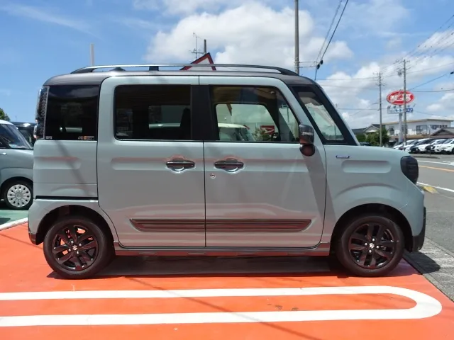スペーシア(スズキ)ハイブリッドＸＺ届出済未使用車 14