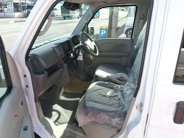 エブリイ(スズキ)三菱ミニキャブバン G AT車届出済未使用車 3