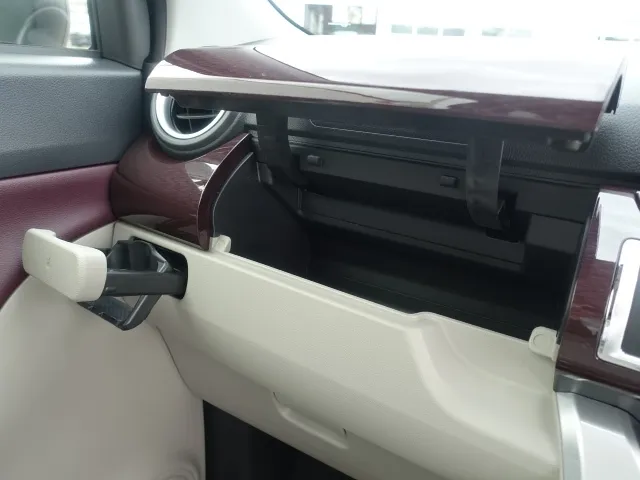 キャスト(ダイハツ)スタイルG VS SAⅢ新車見本展示有 14
