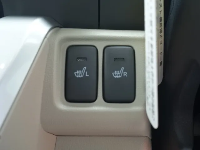 キャスト(ダイハツ)スタイルG VS SAⅢ新車見本展示有 3
