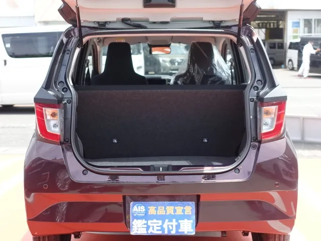ミライース(ダイハツ)LSAⅢ新車見本展示有 9