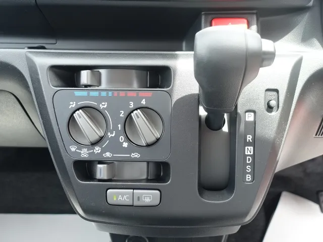 ミライース(ダイハツ)LSAⅢ新車見本展示有 16