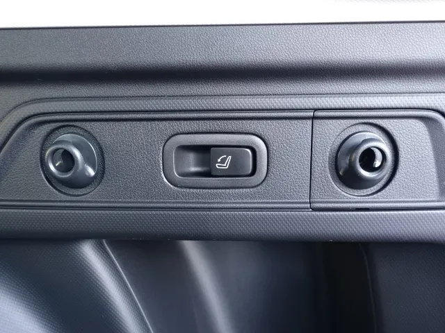 フォレスター(スバル)X-ブレイク新車見本展示無 10